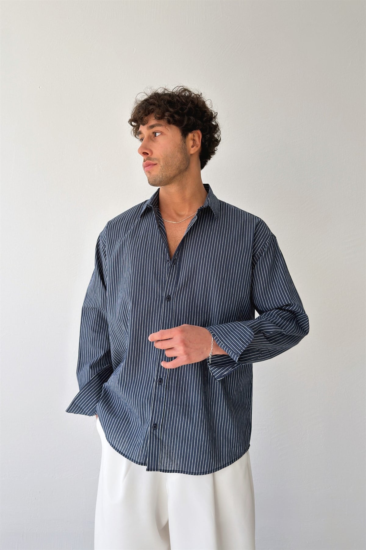 Çizgili Lacivert Keten Gömlek