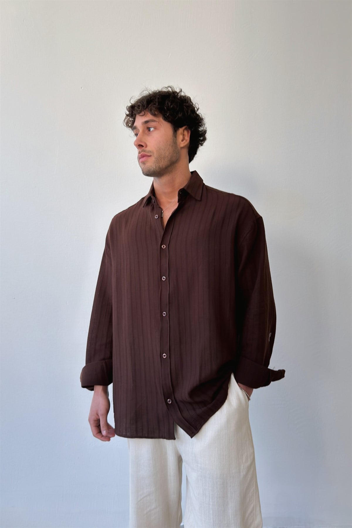 Çizgili Kahverengi Keten Gömlek