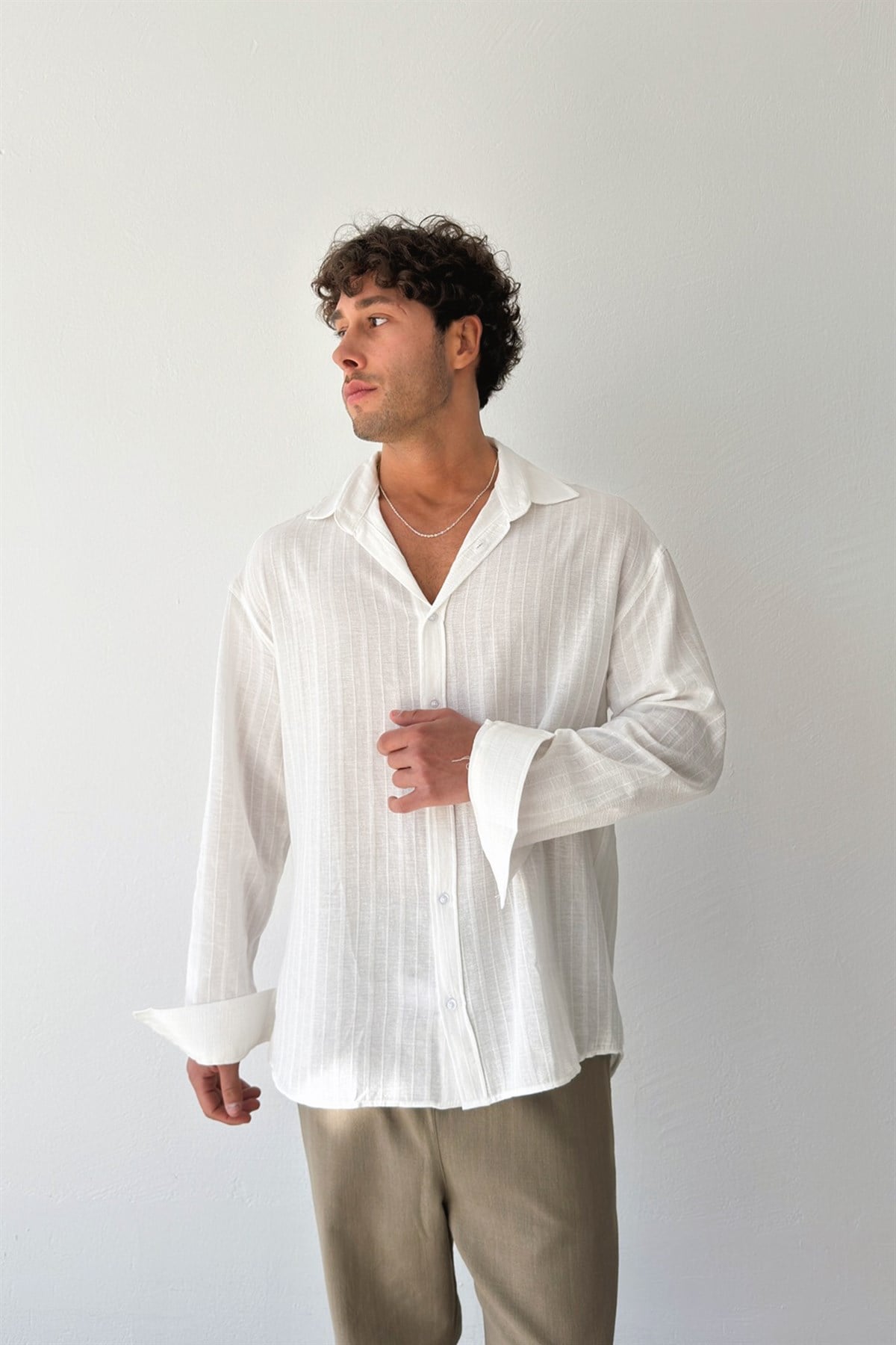 Çizgili Ekru Keten Gömlek
