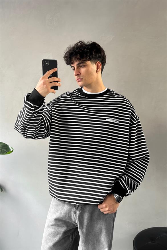 Çizgili Minimal Baskılı Bisiklet Yaka Siyah Sweatshirt
