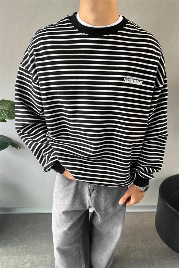 Çizgili Minimal Baskılı Bisiklet Yaka Siyah Sweatshirt