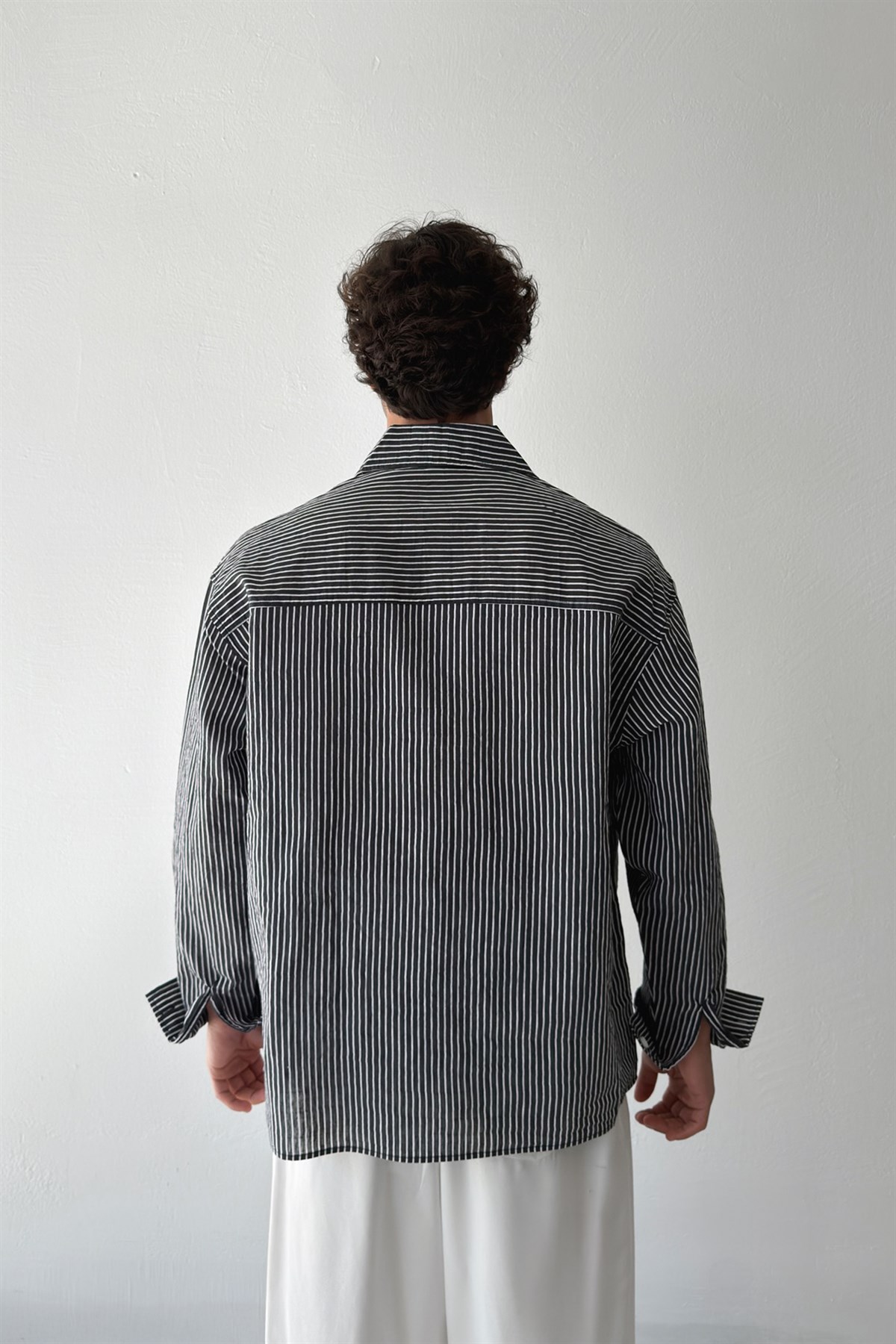 Çizgili Oversize Siyah Keten Gömlek