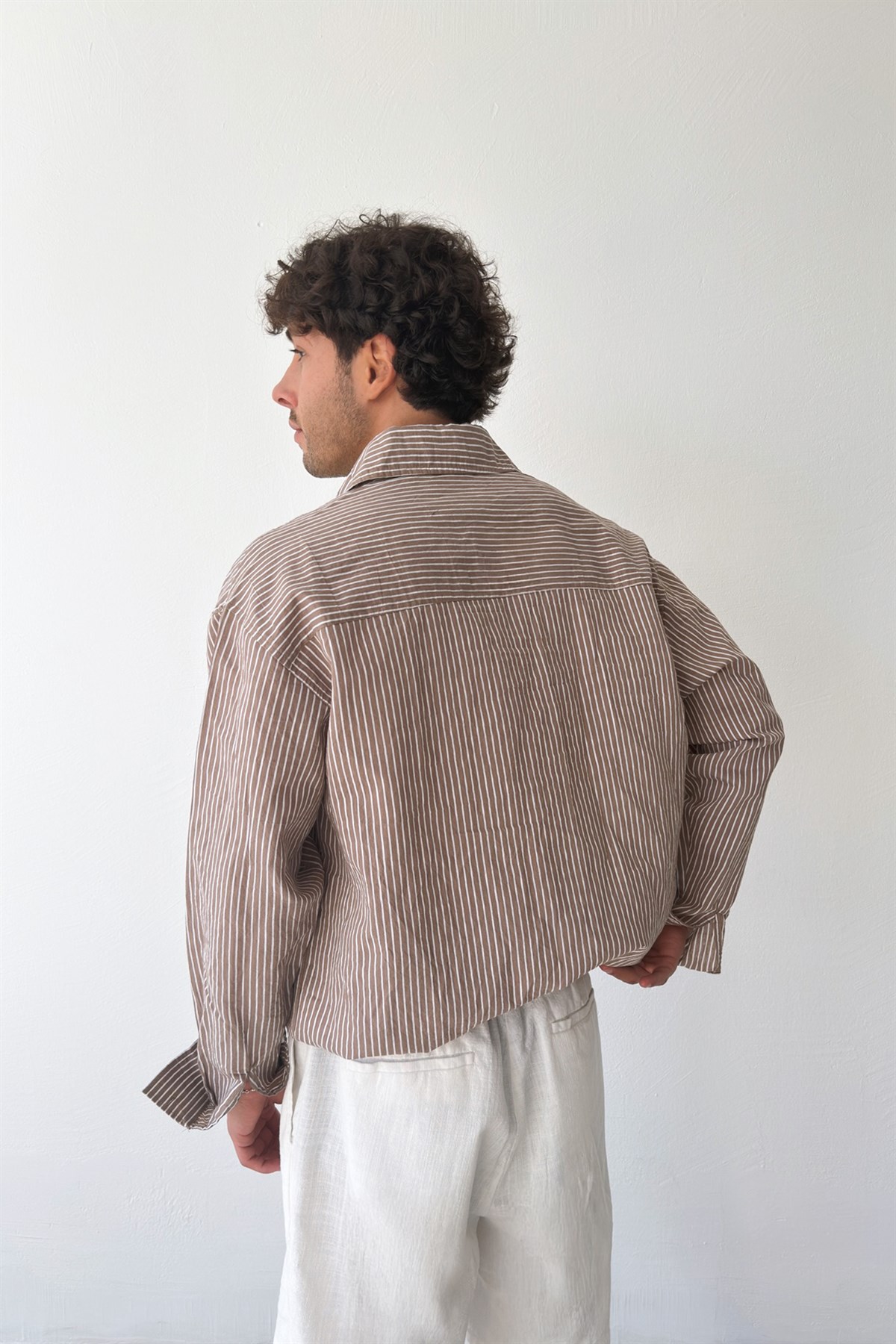 Çizgili Oversize Kahverengi Keten Gömlek