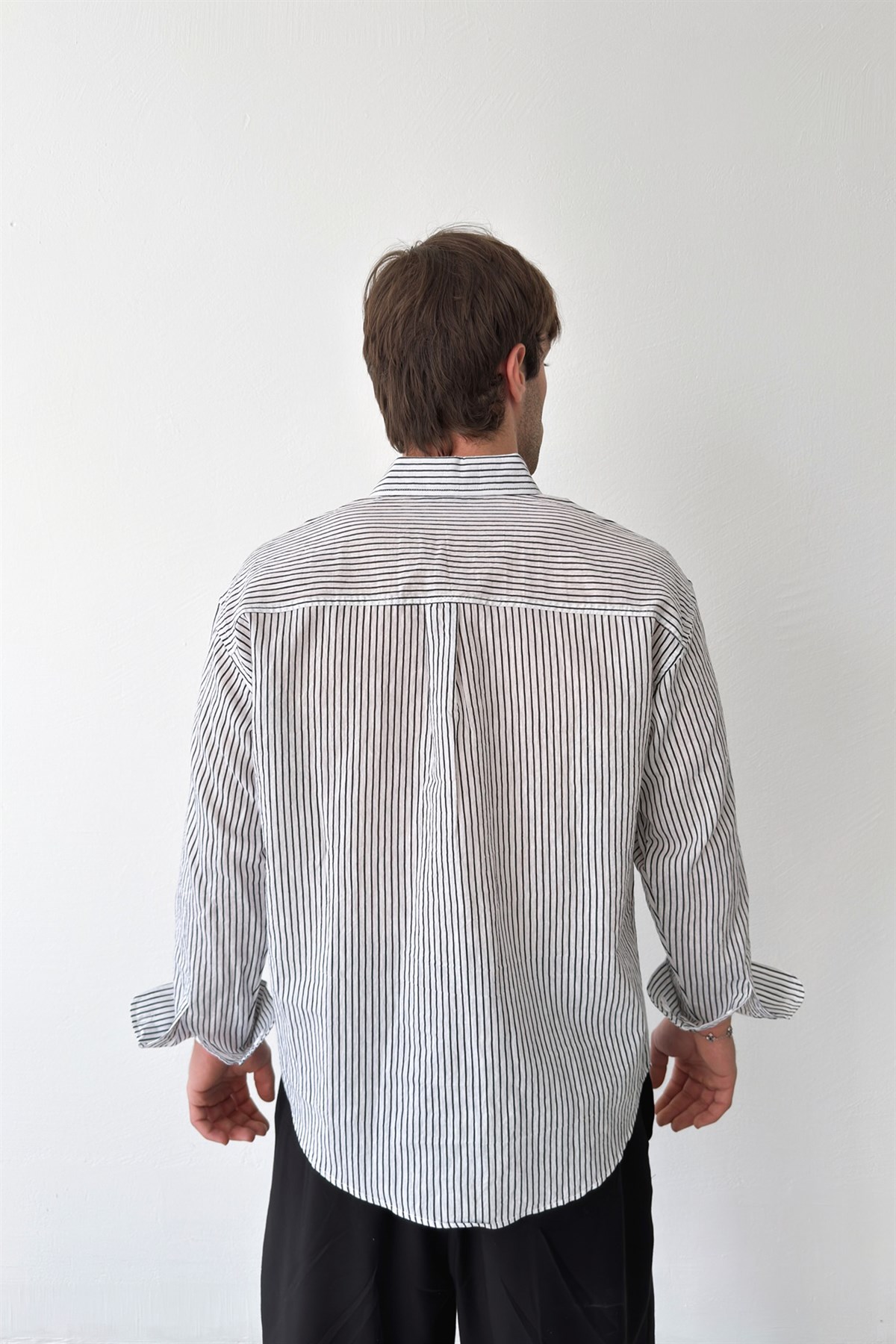 Çizgili Beyaz Keten Oversize Gömlek