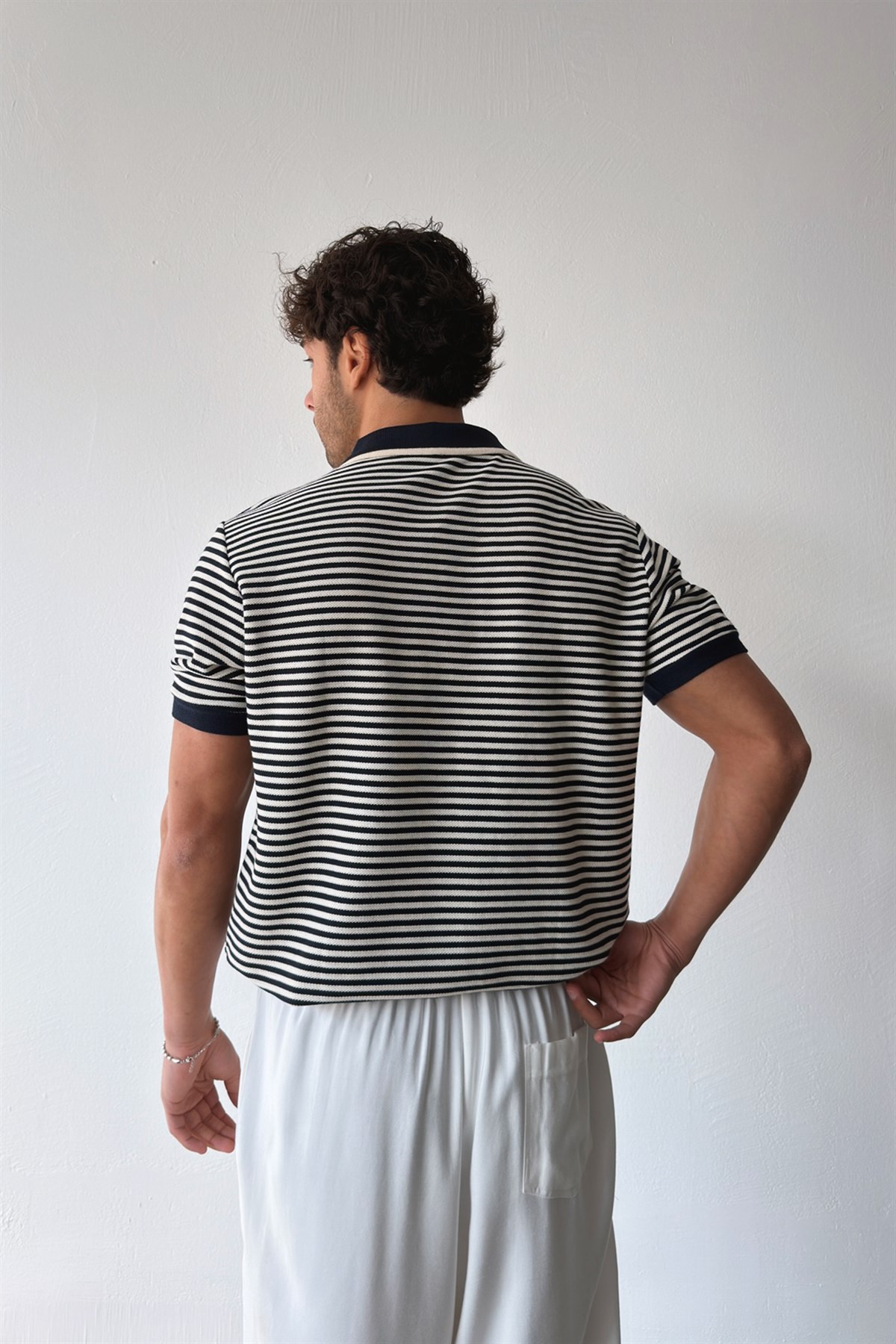 Çizgili Polo Yaka Tişört