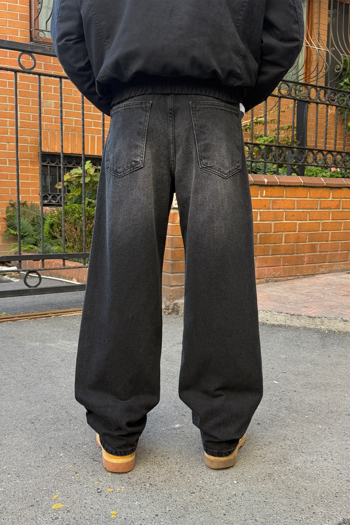 Gravel Faded Black Baggy Fit Jeans