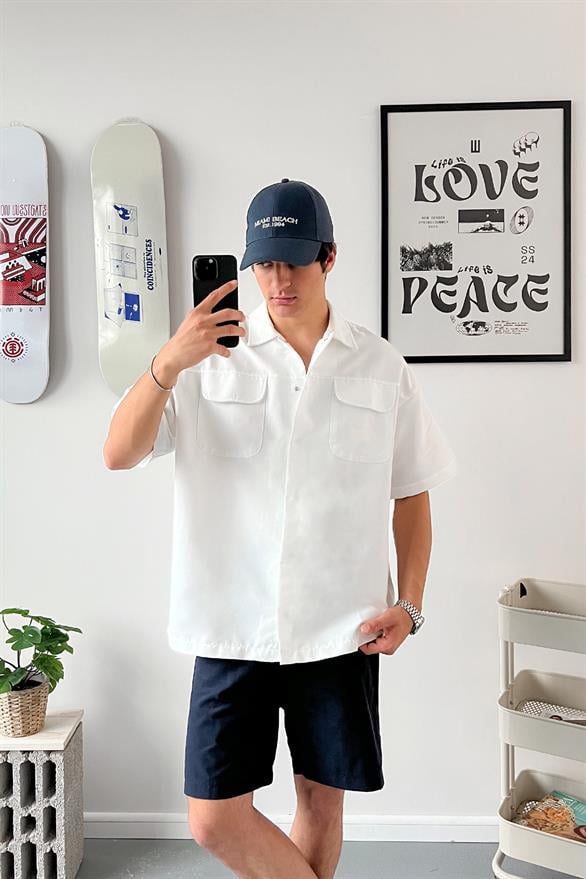 Kısa Kol Beyaz Oversize Gömlek