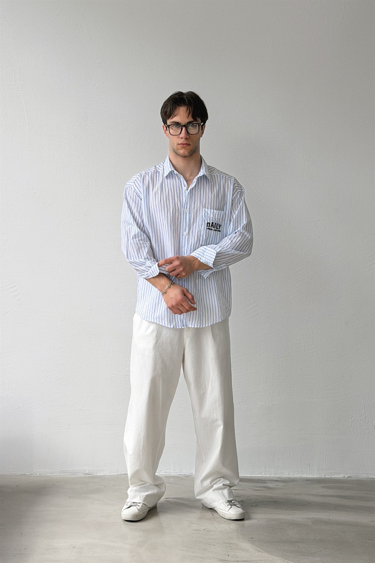 Daily Nakışlı Çizgili Beyaz Poplin Oversize Gömlek