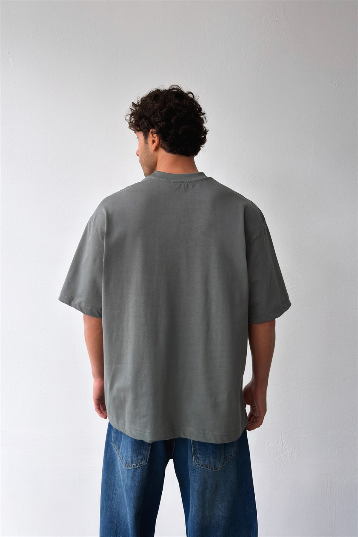 Decide Nakışlı Tişört