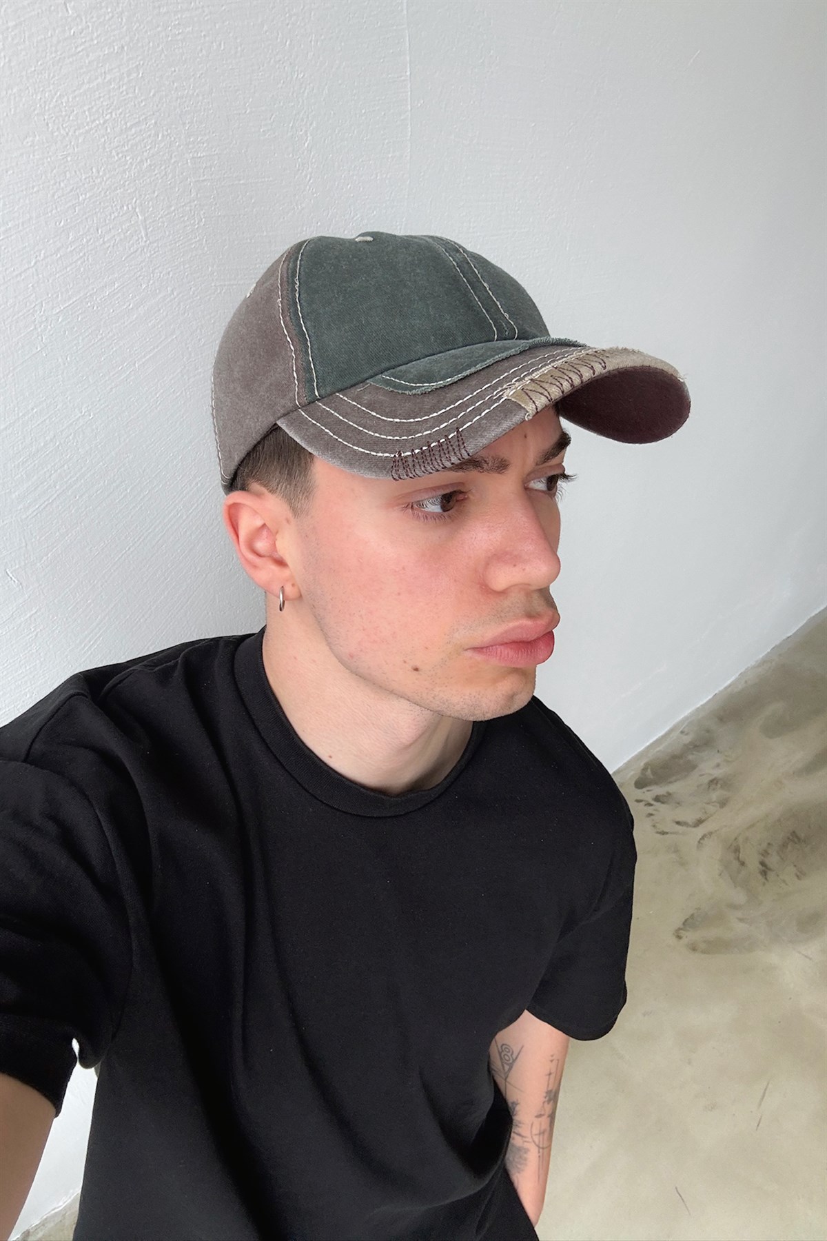 Dikiş Detaylı Şapka