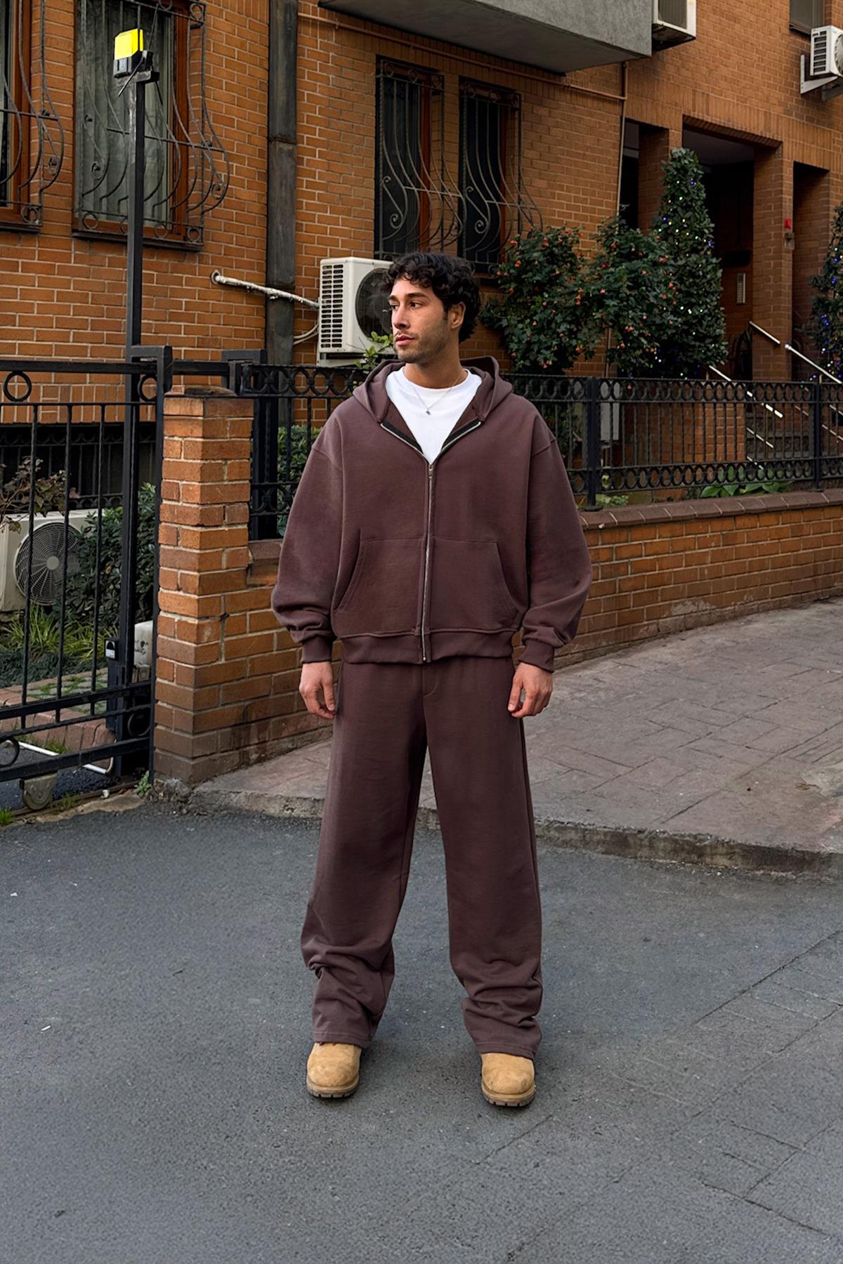 Diyagonal Premium Kumaş Bel Lastikli Eşofman Altı Kahverengi