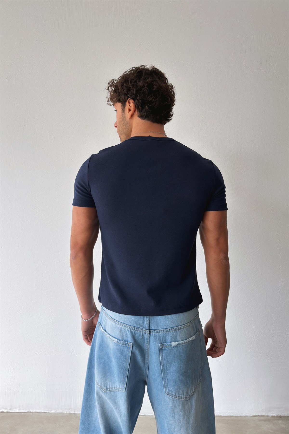 Düğmeli Basic Tişört