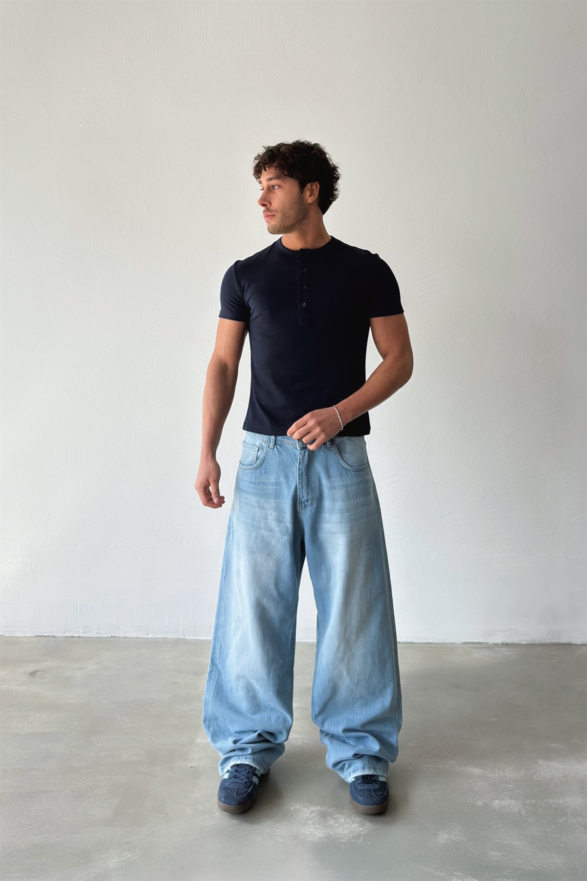 Düğmeli Basic Tişört