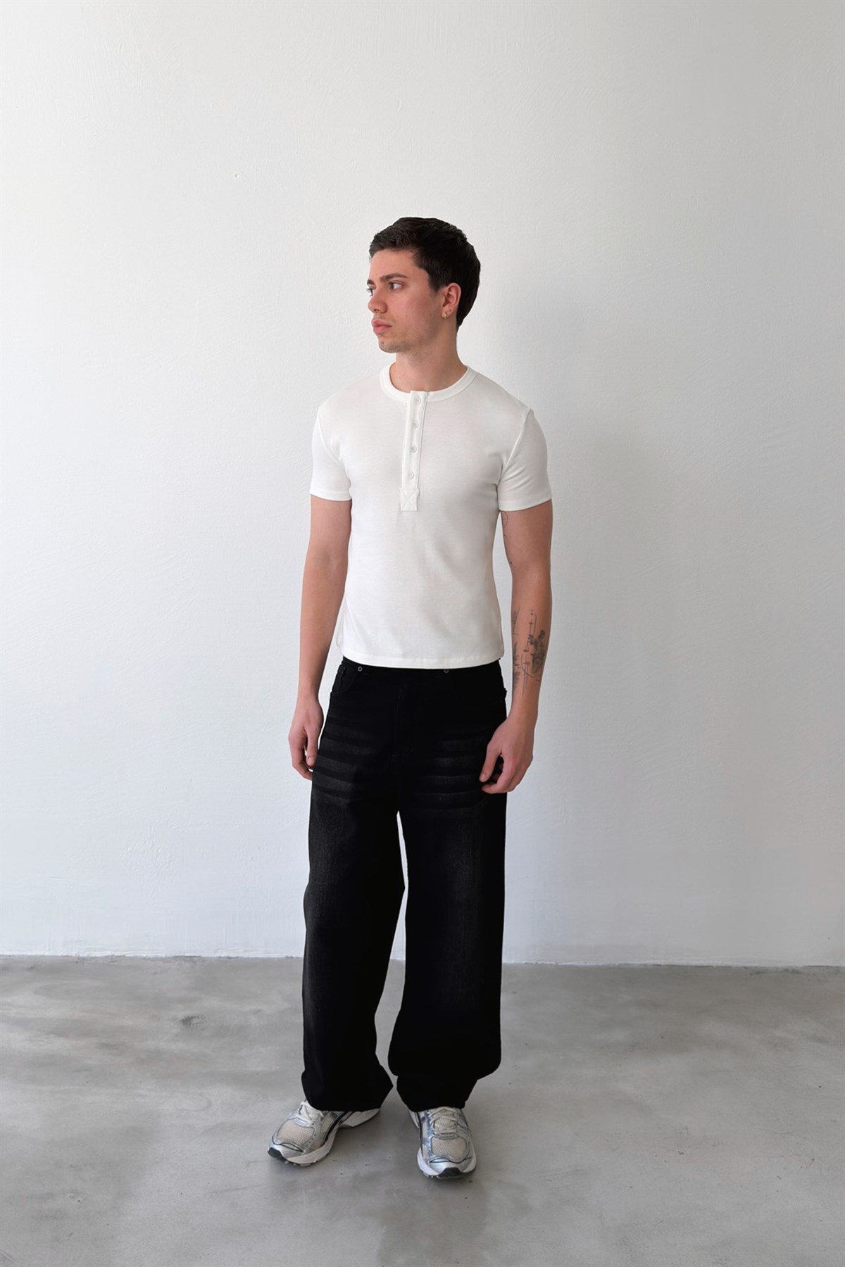 Düğmeli Basic Tişört