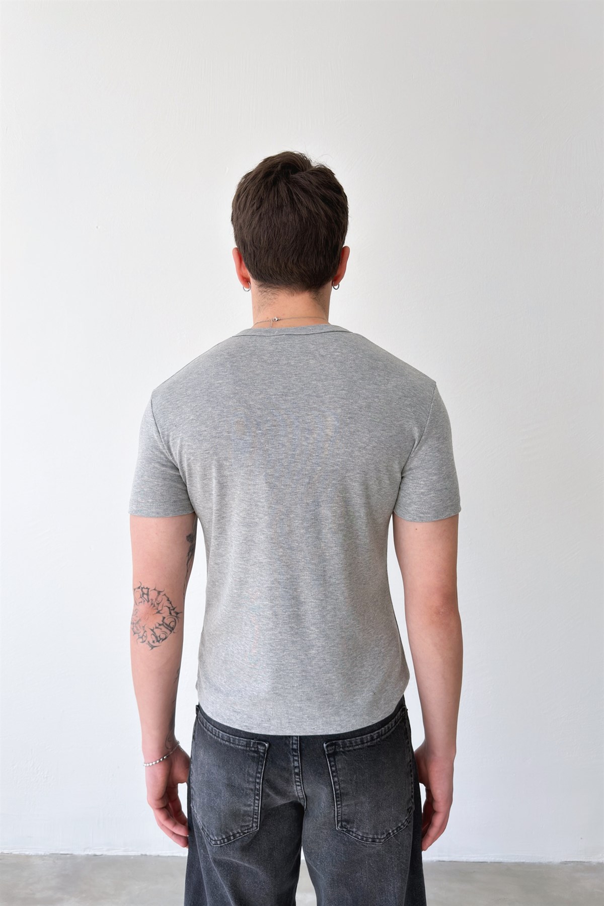 Düğmeli Basic Tişört