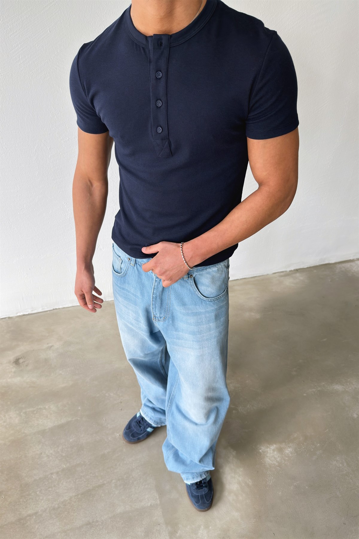 Düğmeli Basic Tişört