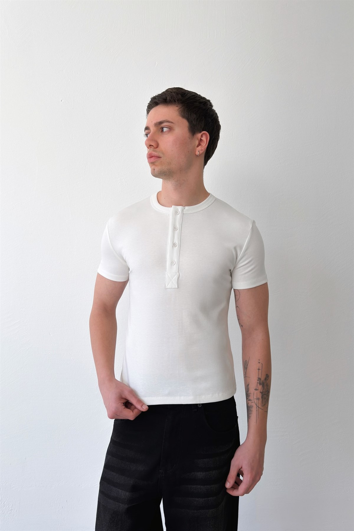 Düğmeli Basic Tişört