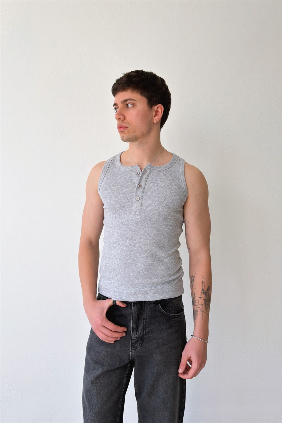 Düğmeli Fitilli Atlet