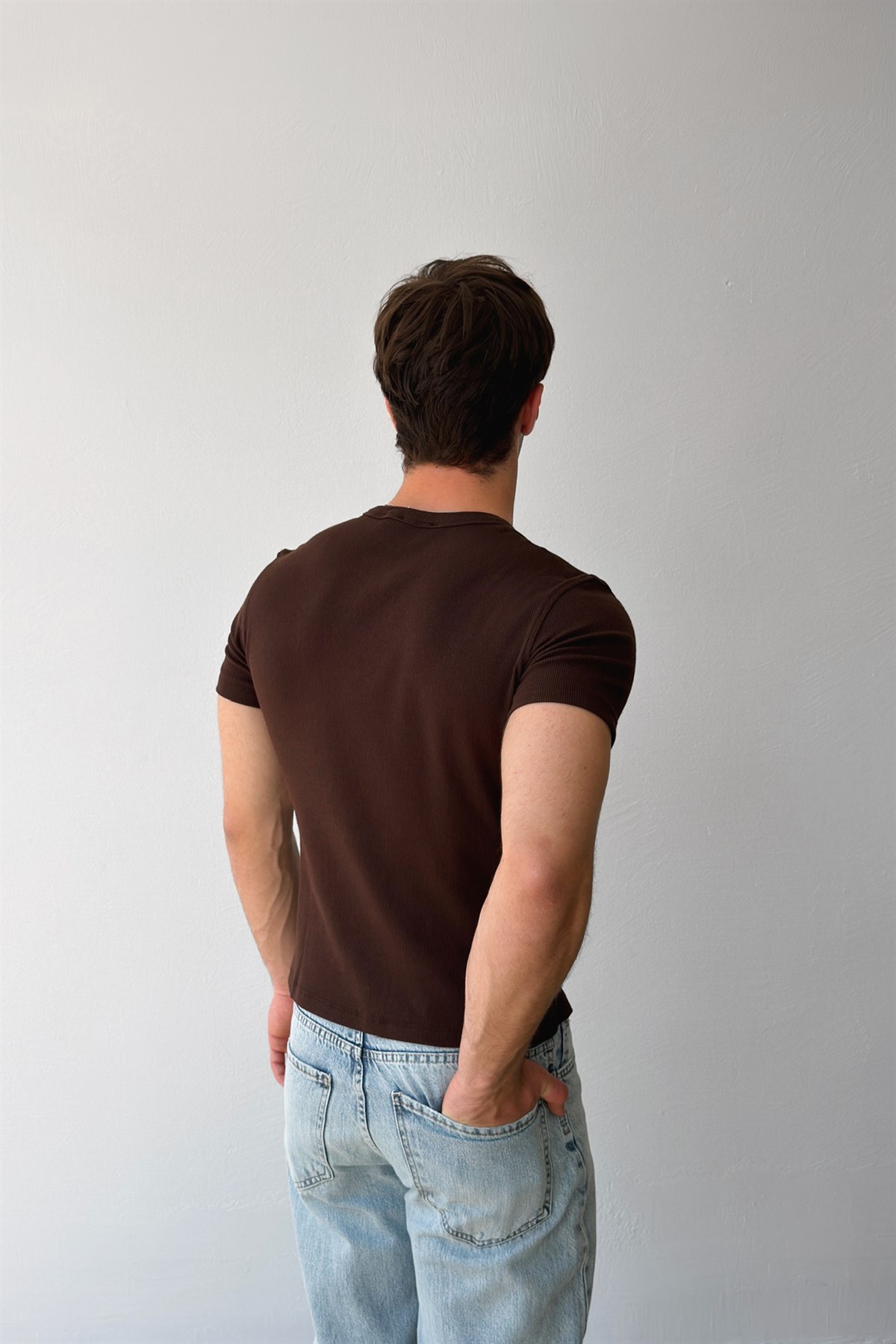 Düğmeli Fitilli Tişört