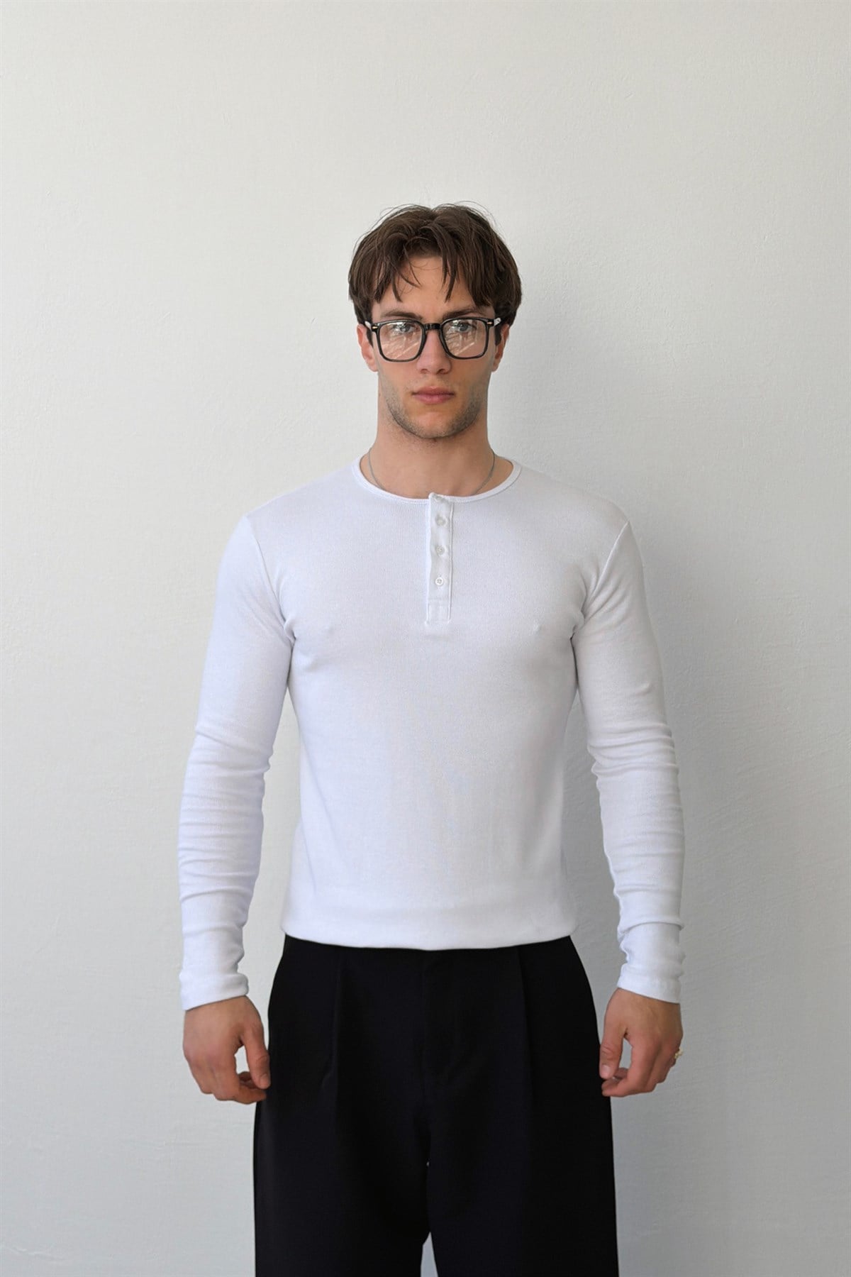 Düğmeli Uzun Kol Tişört