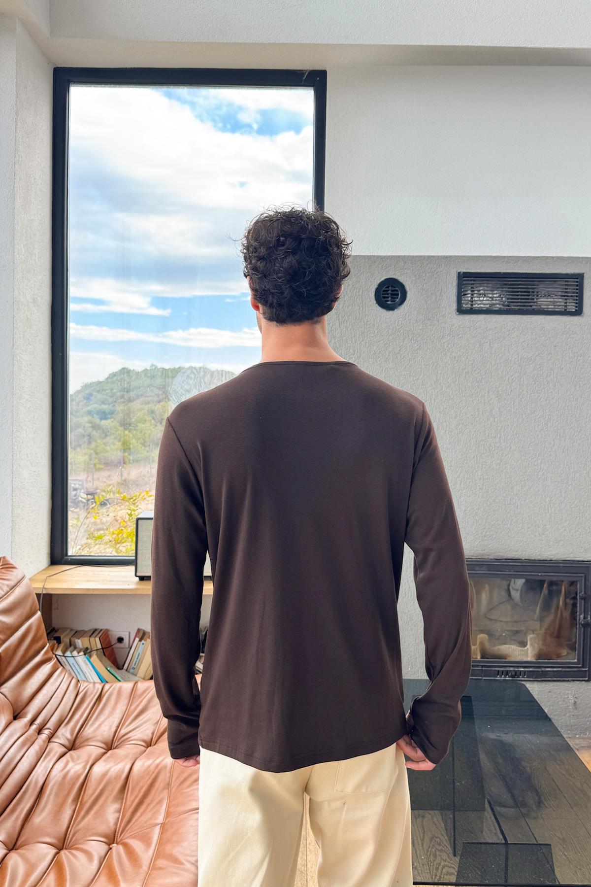 Düğmeli Uzun Kol Tişört Kahverengi