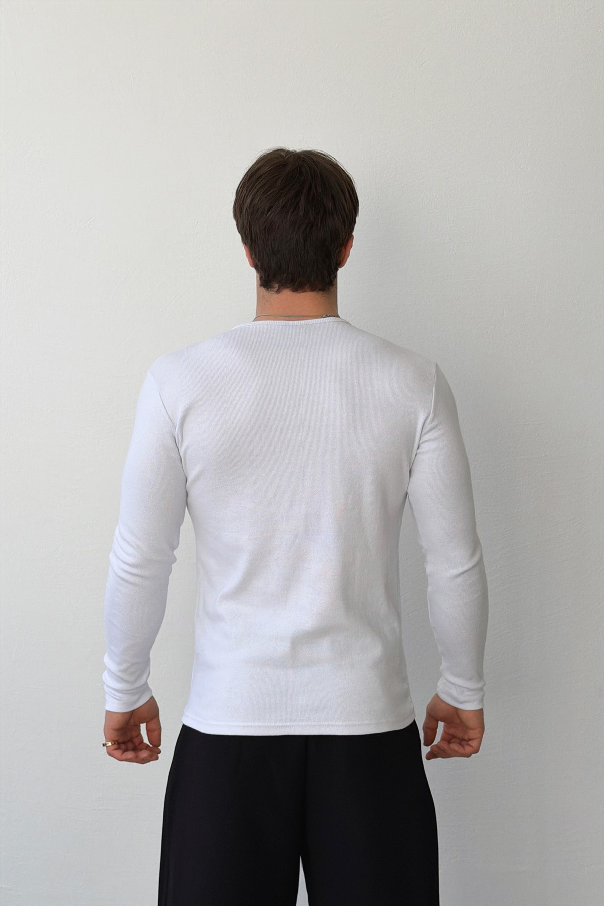 Düğmeli Uzun Kol Tişört