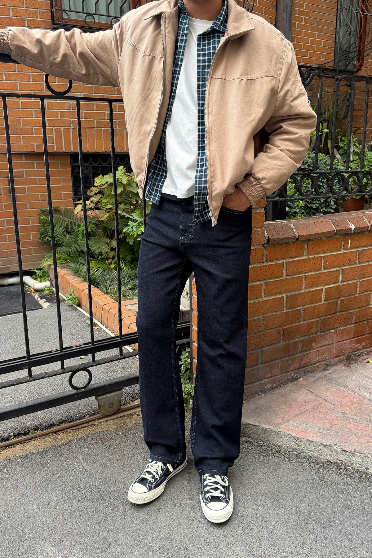 Düz Yıkamalı Baggy Fit Jean