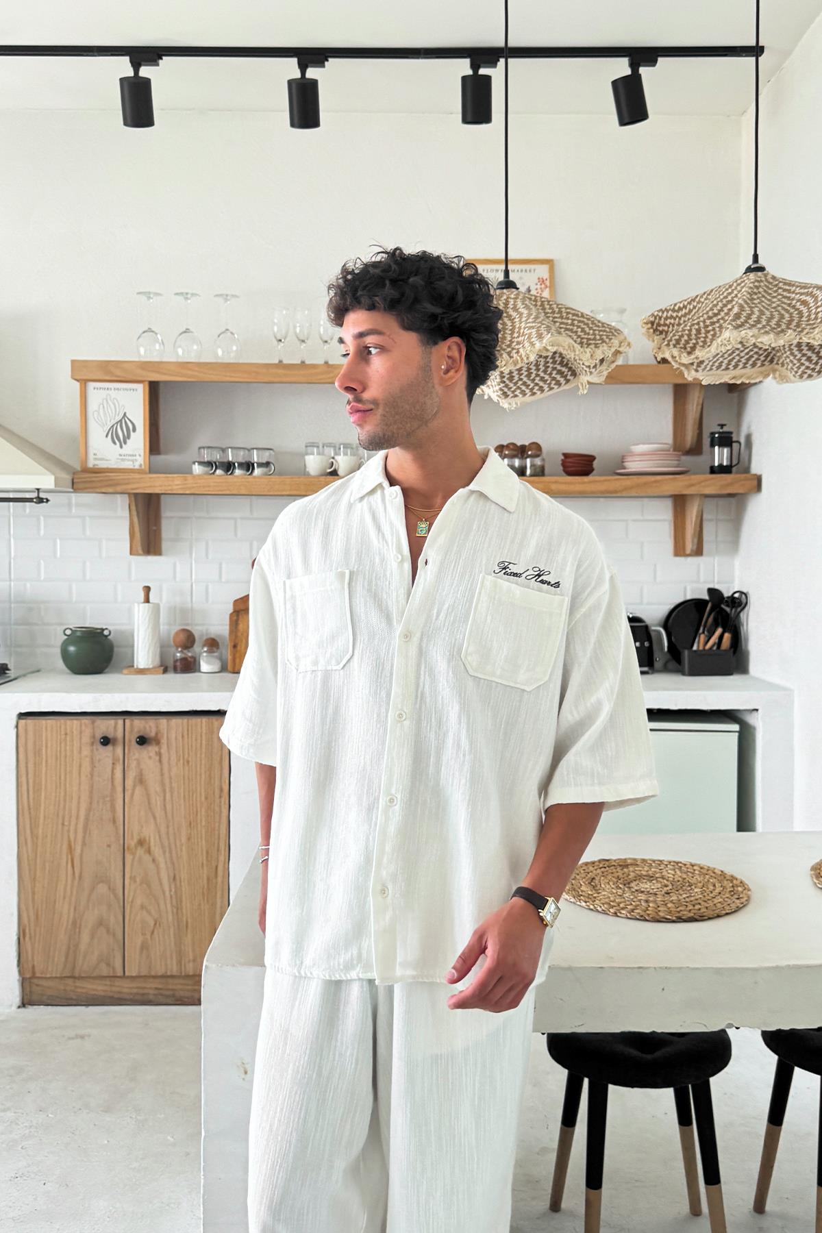 Ekru Fixed Hearts Nakışlı Kısa Kol Gömlek