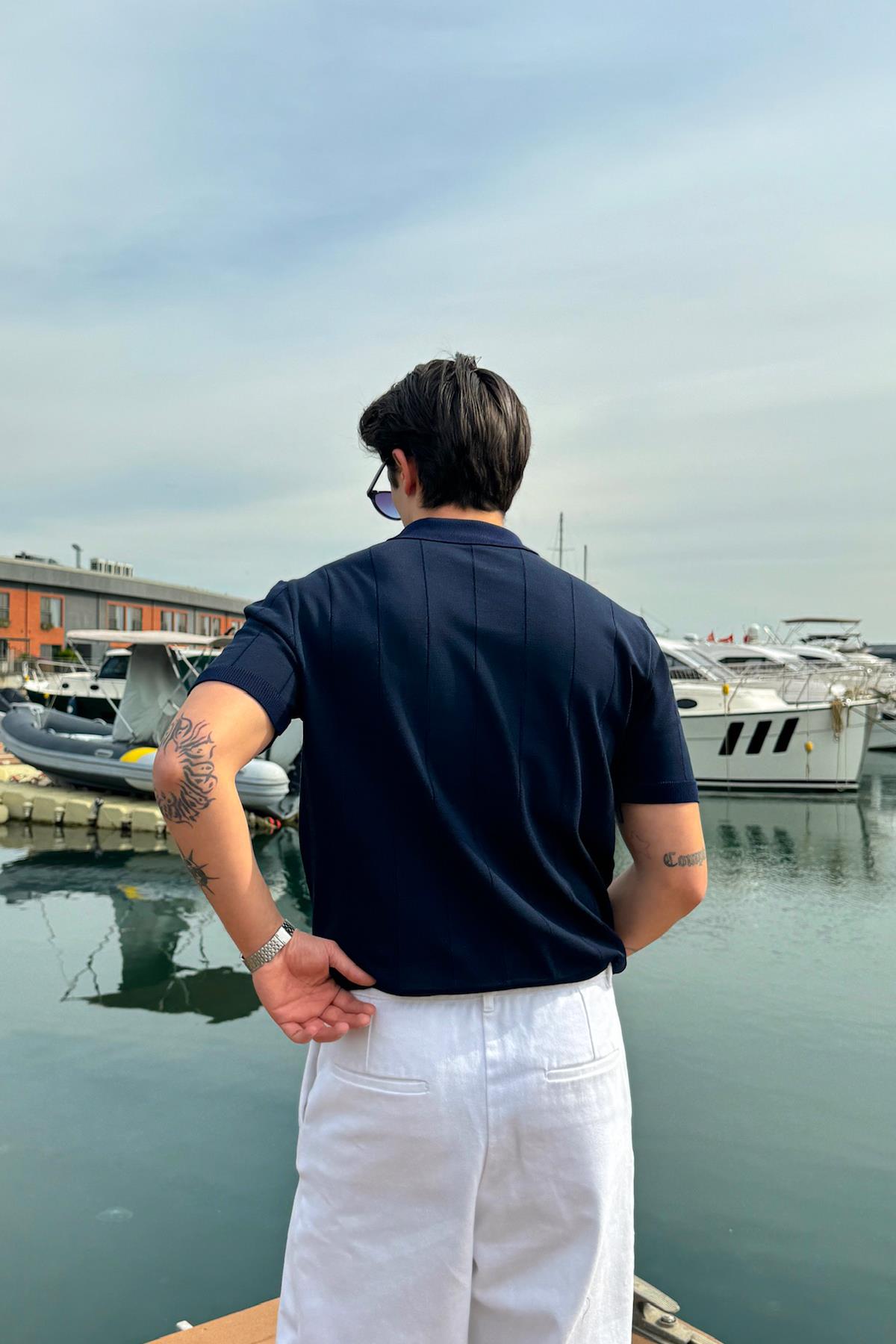 Fermuarlı Çizgi Dikiş Lacivert Triko Tişört