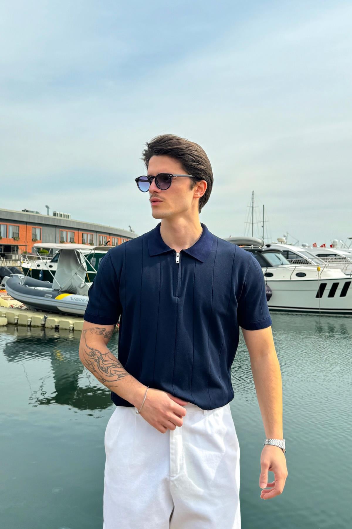 Fermuarlı Çizgi Dikiş Lacivert Triko Tişört