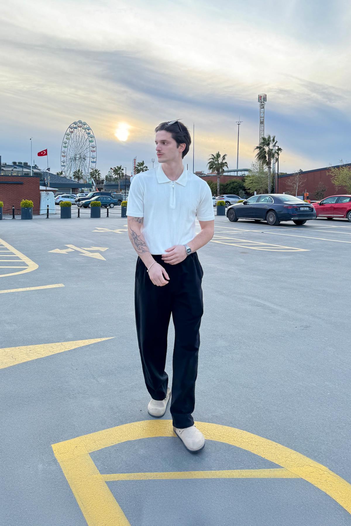 Fermuarlı Çizgi Dikiş Ekru Triko Tişört