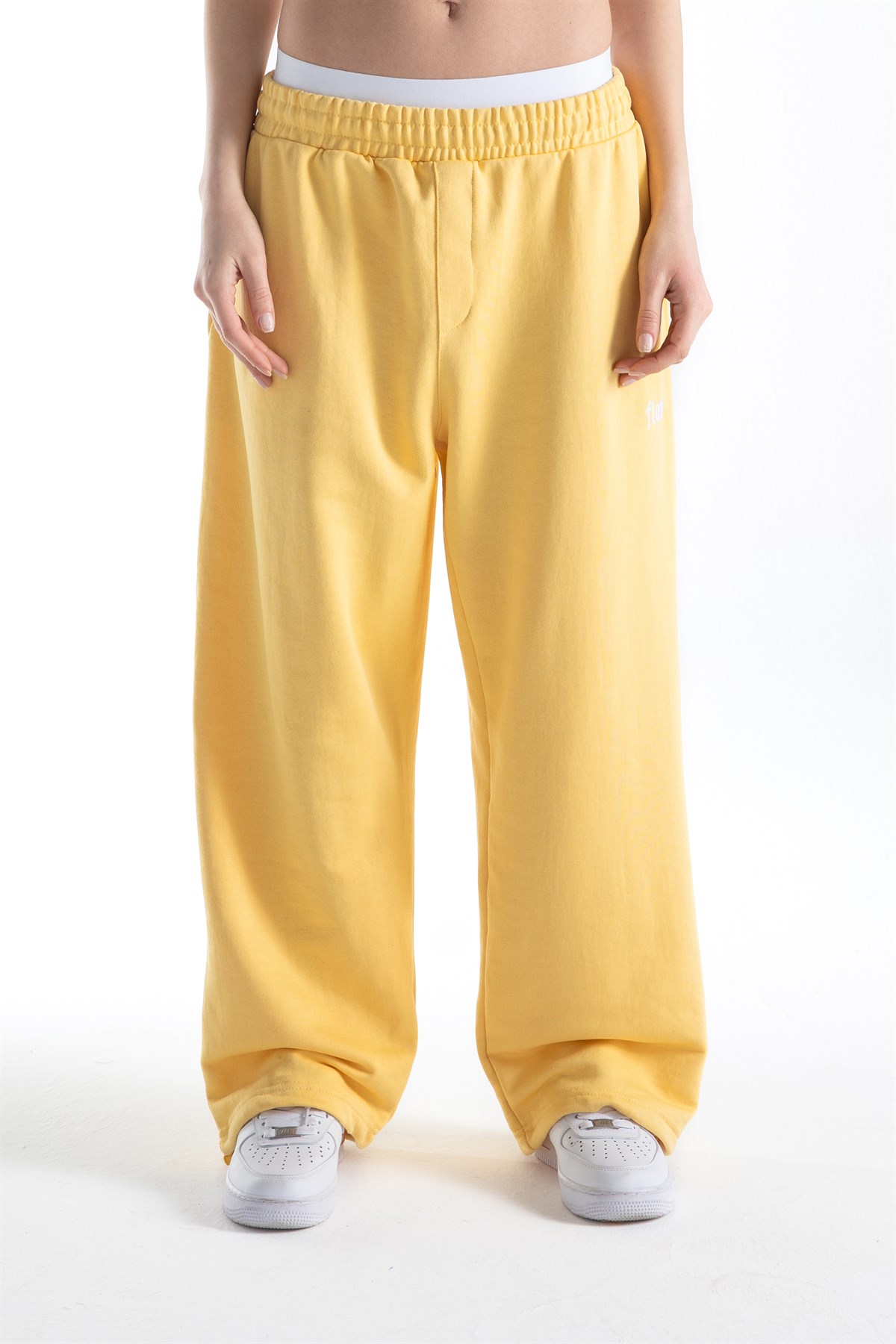 Flaw Atelier Sarı Baggy Eşofman Altı