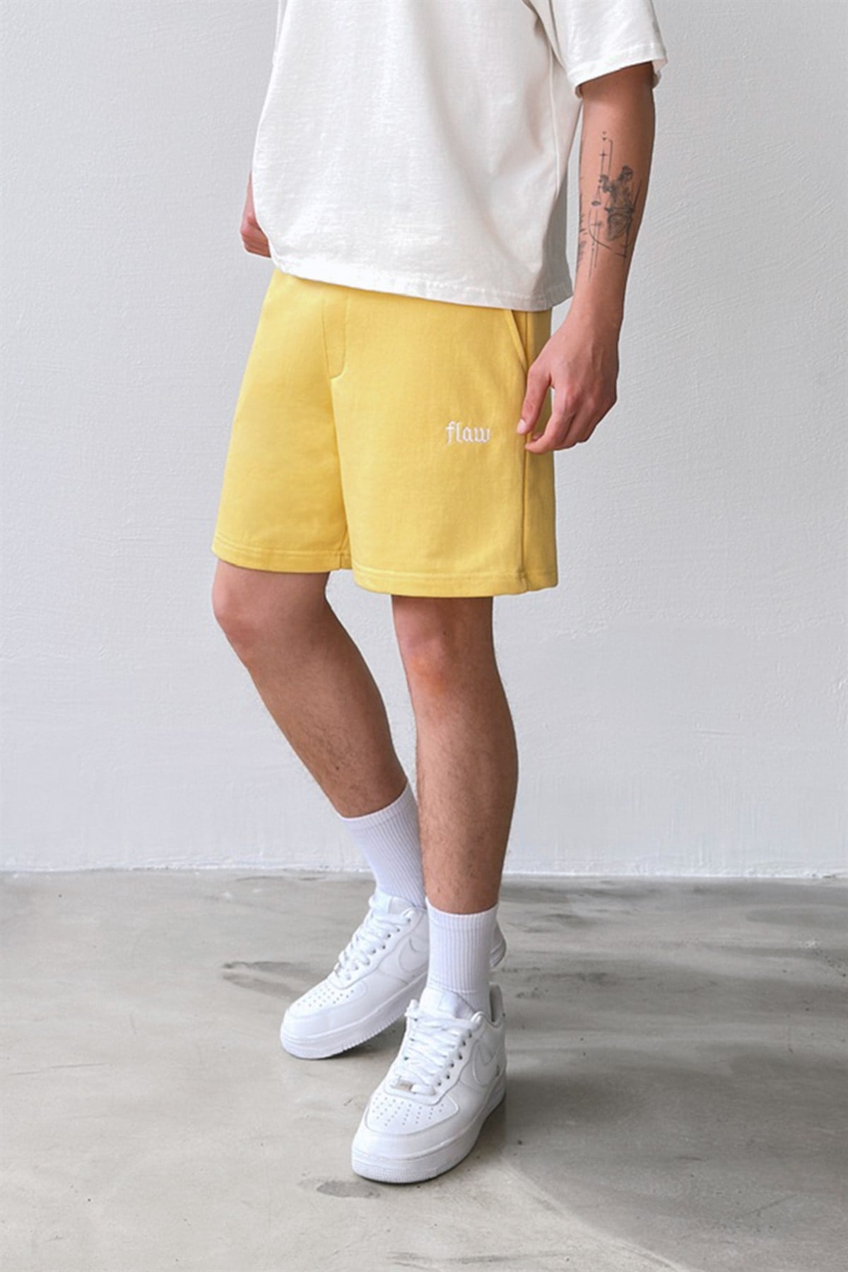 Flaw Nakışlı Bel Lastikli Şort