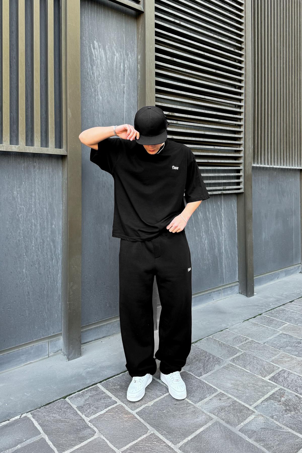 Flaw Nakışlı Oversize Tişört Siyah