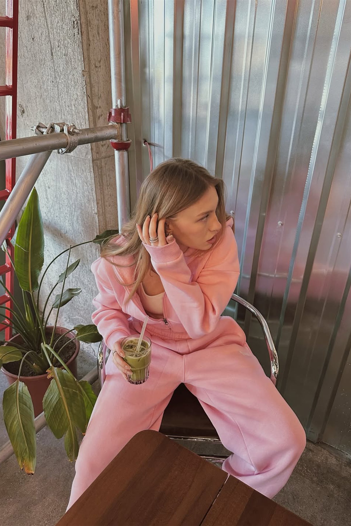 Flaw Nakışlı Pembe Zip Crop