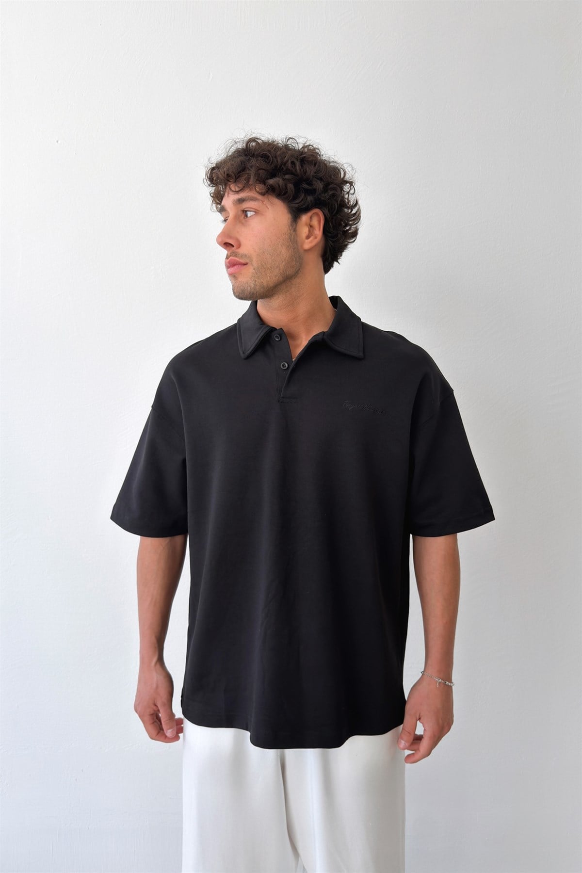 Forget The Future Nakışlı Siyah Tişört