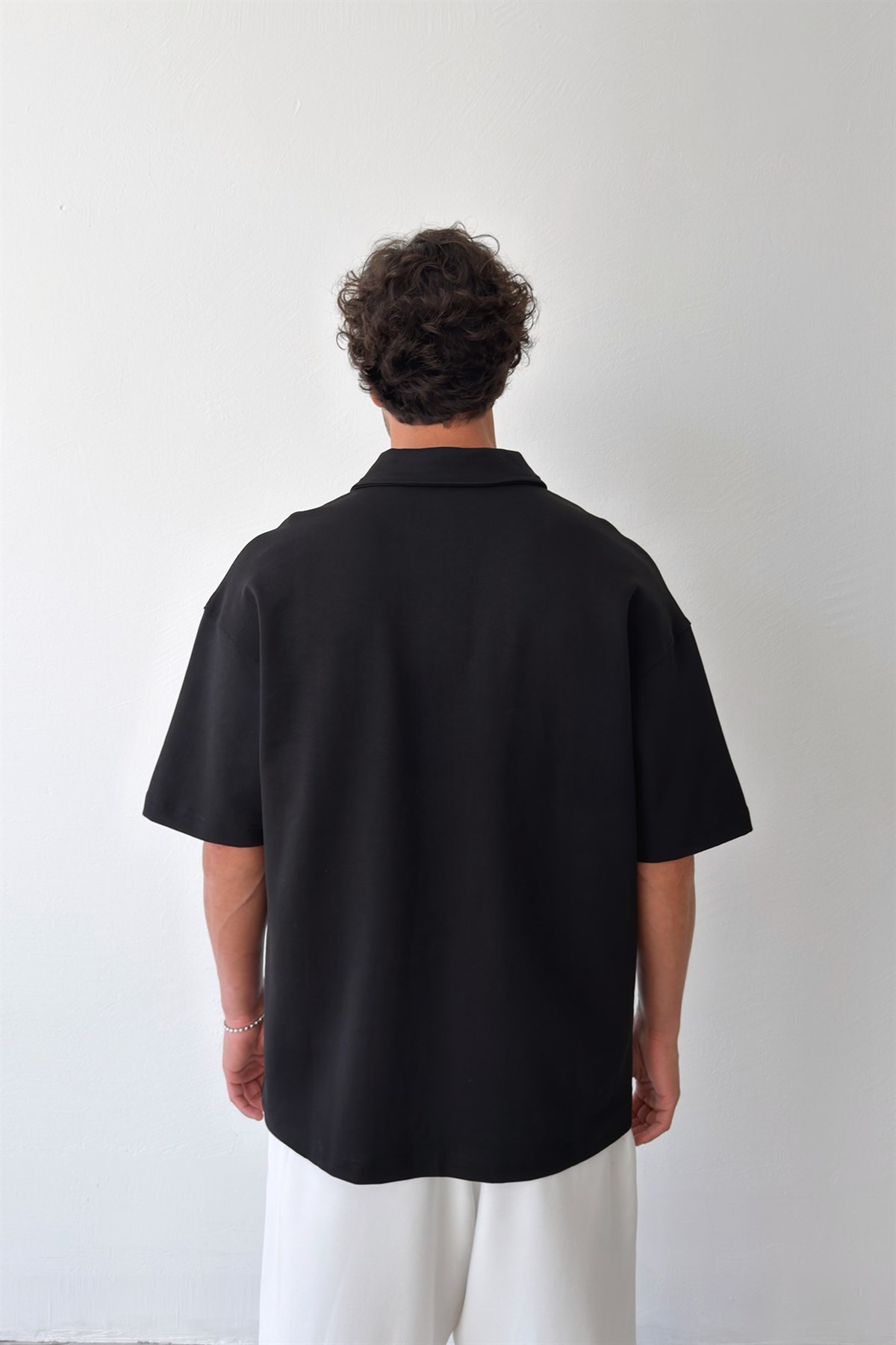 Forget The Future Nakışlı Siyah Tişört