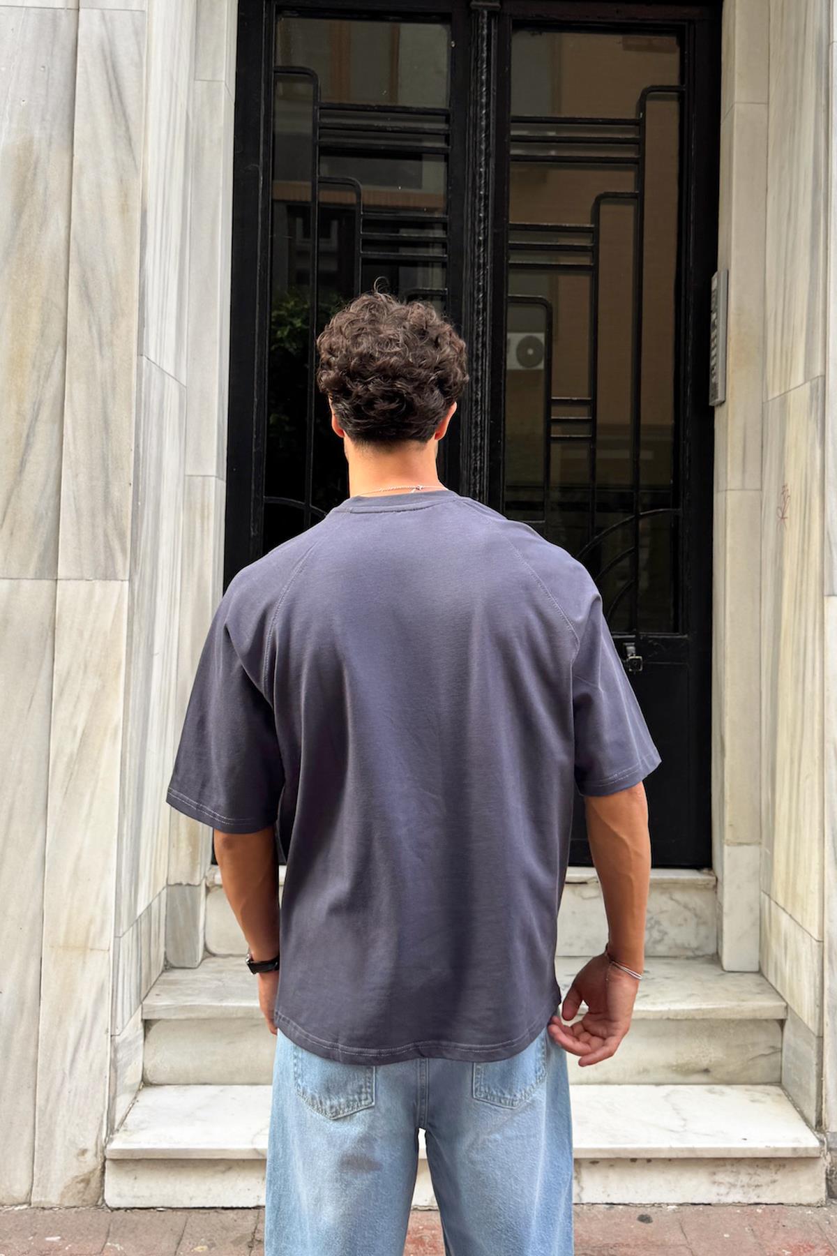 Greathland Nakışlı Füme Oversize Tişört