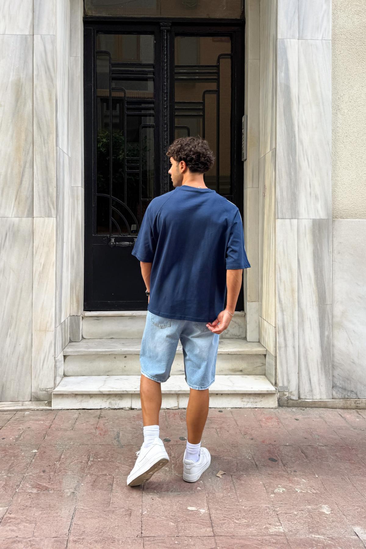 Greathland Nakışlı Lacivert Oversize Tişört