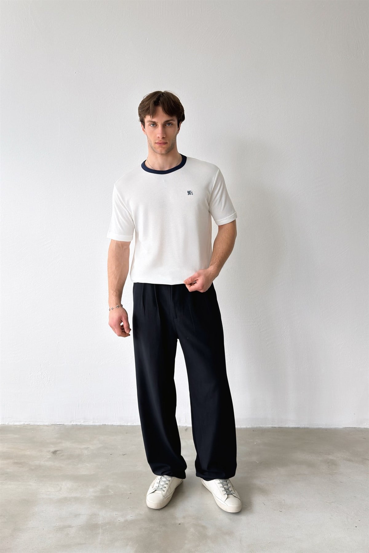 Havlu Kumaş 90`S Tişört Beyaz