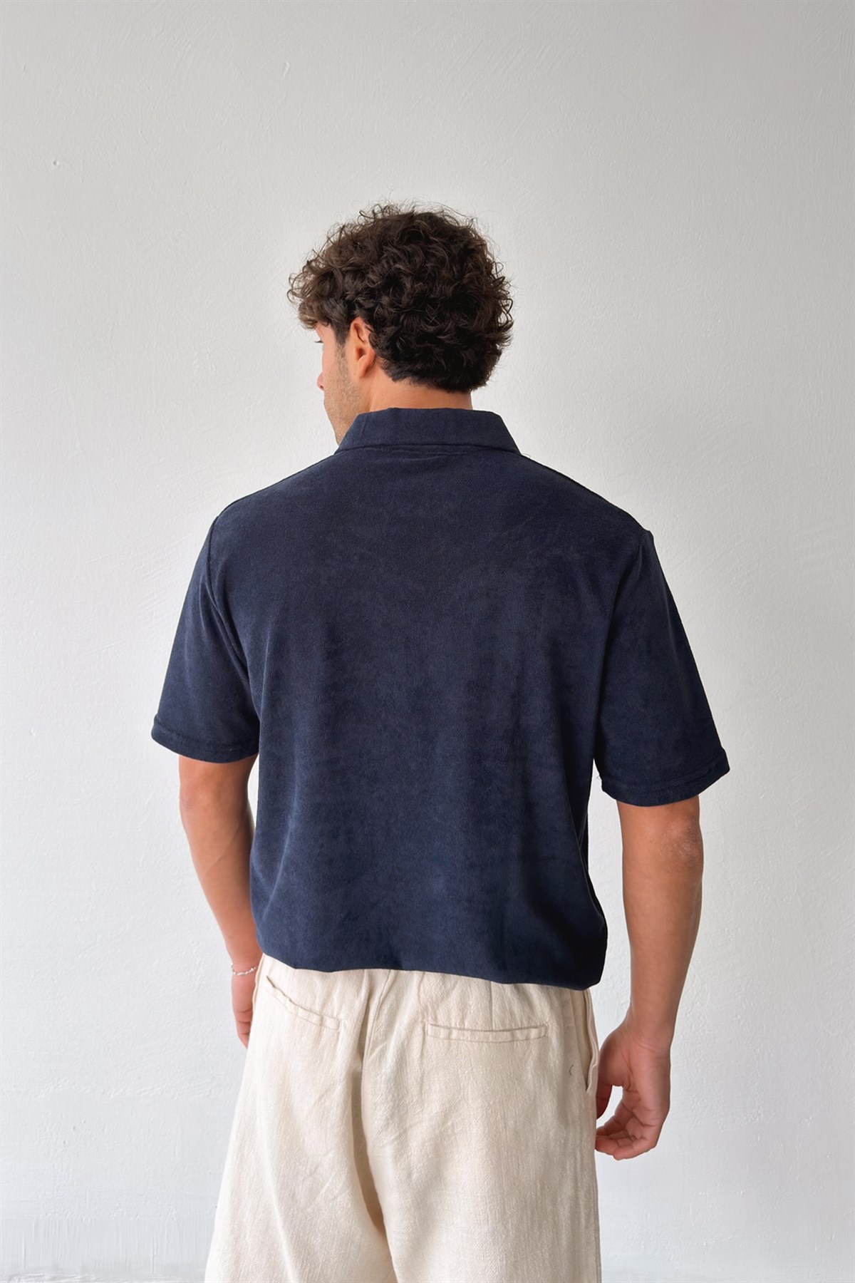 Havlu Kumaş Polo Yaka Düğmeli Tişört