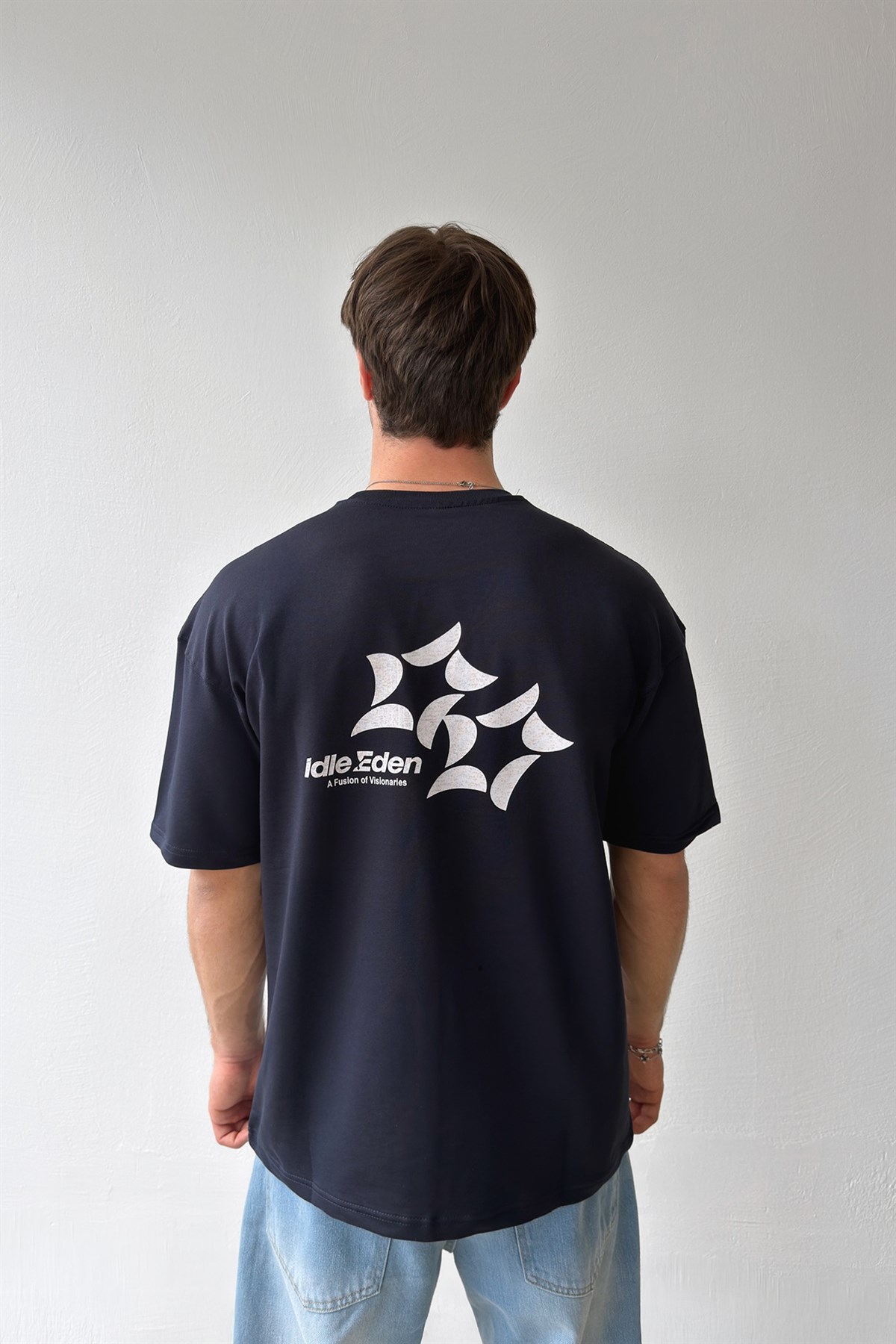 Idle Eden Baskılı Tişört