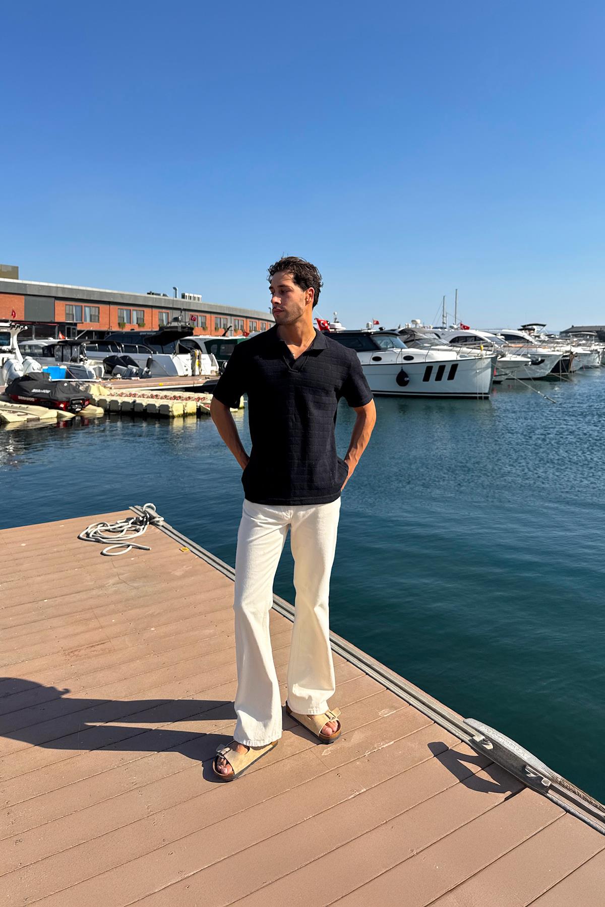 Jakarlı Siyah Polo Yaka Tişört Siyah