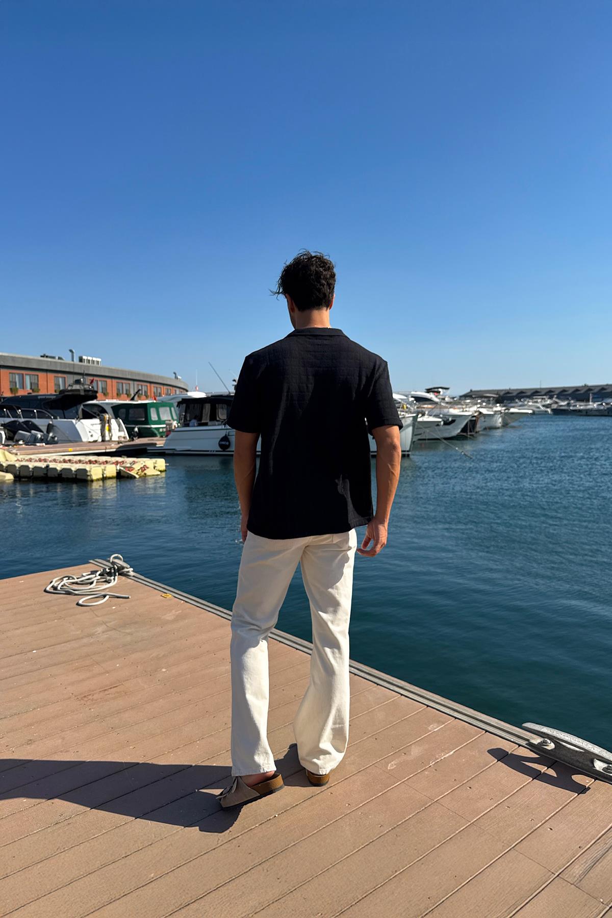 Jakarlı Siyah Polo Yaka Tişört Siyah