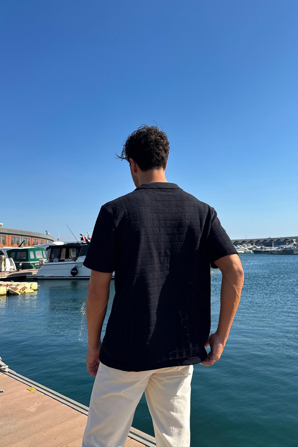 Jakarlı Siyah Polo Yaka Tişört Siyah