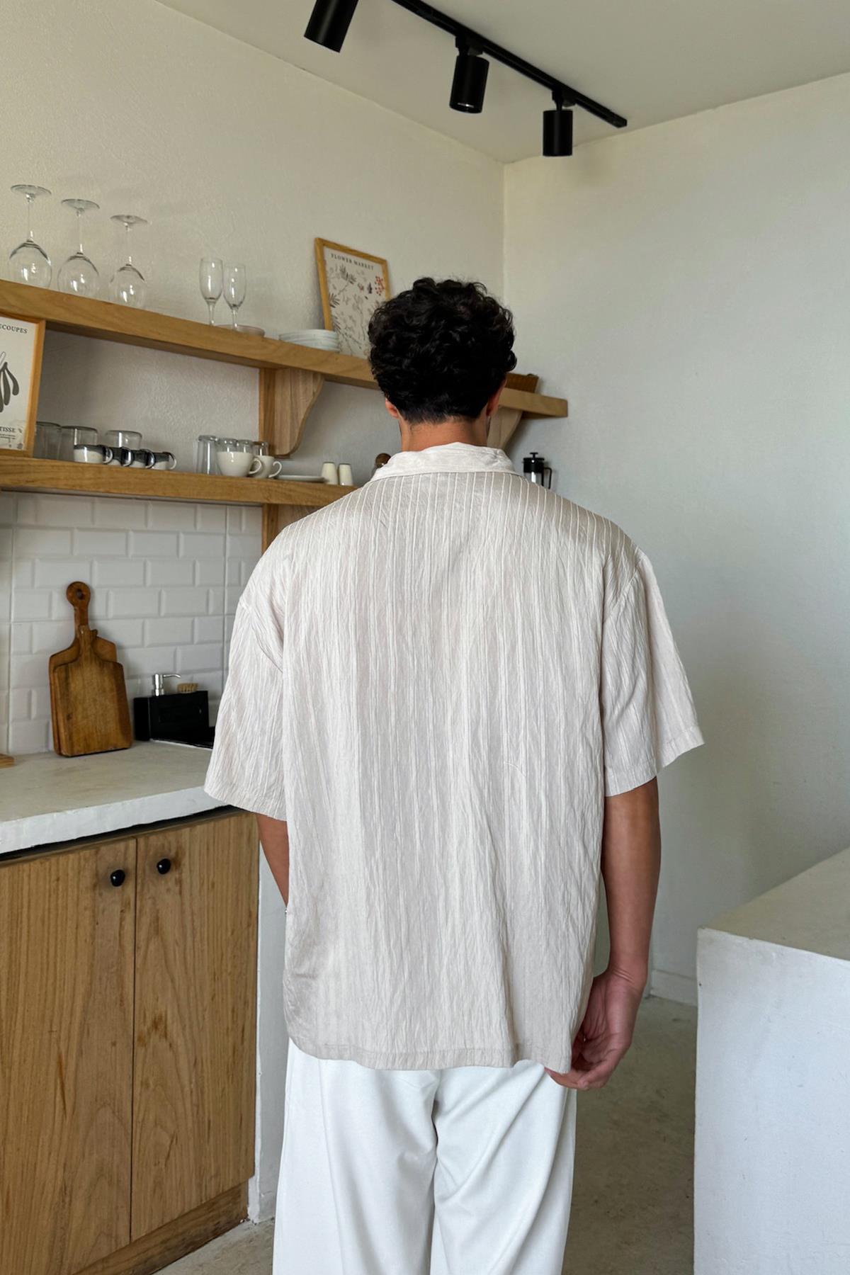 Krem Kısa Kollu Cizgili Oversize Gömlek