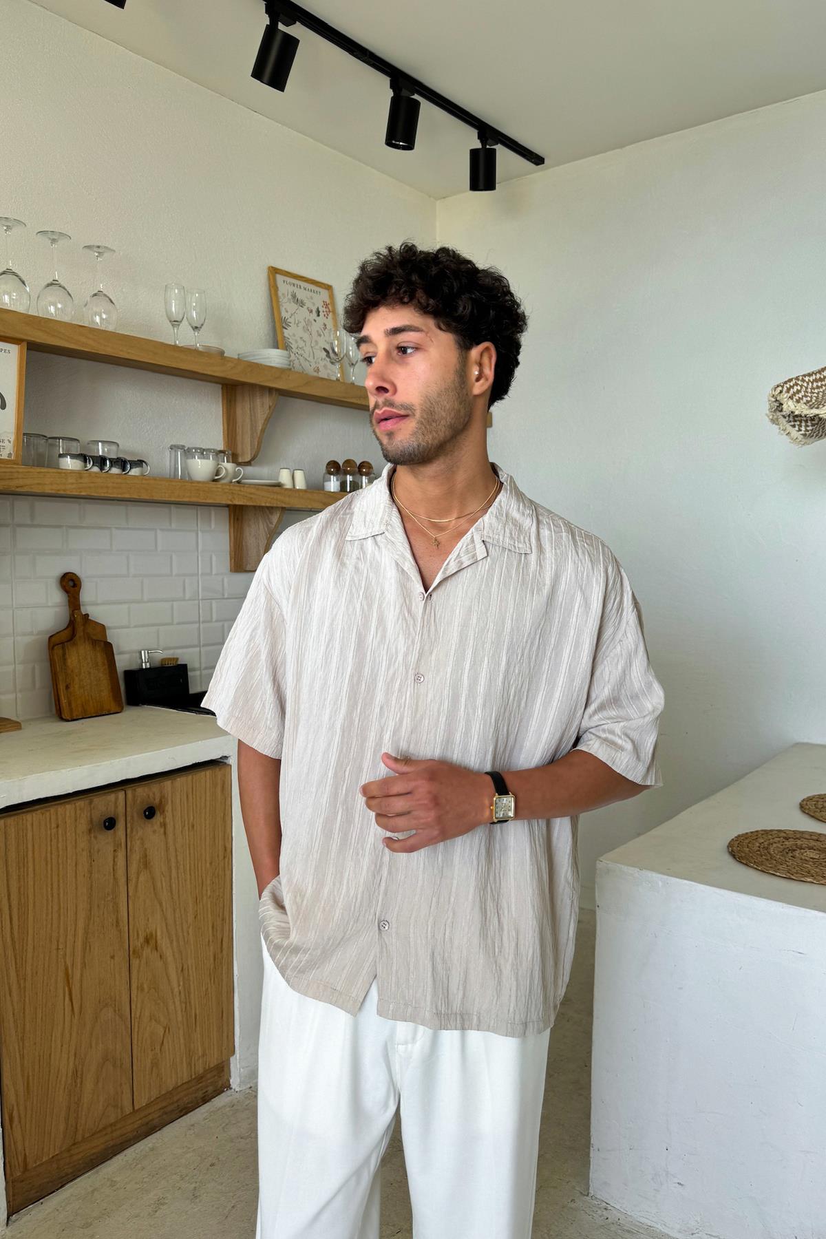 Krem Kısa Kollu Cizgili Oversize Gömlek