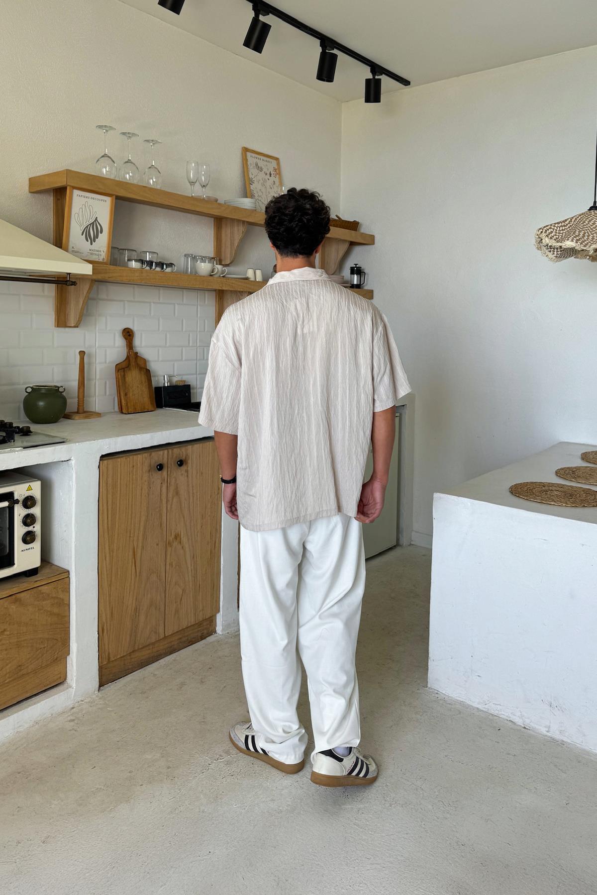 Krem Kısa Kollu Cizgili Oversize Gömlek