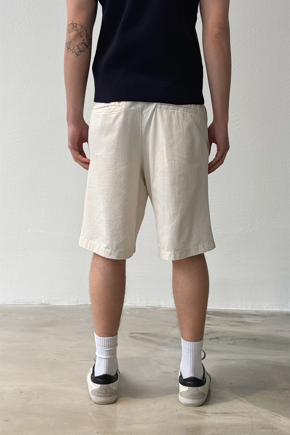 Kemer Aksesuarlı Keten Şort