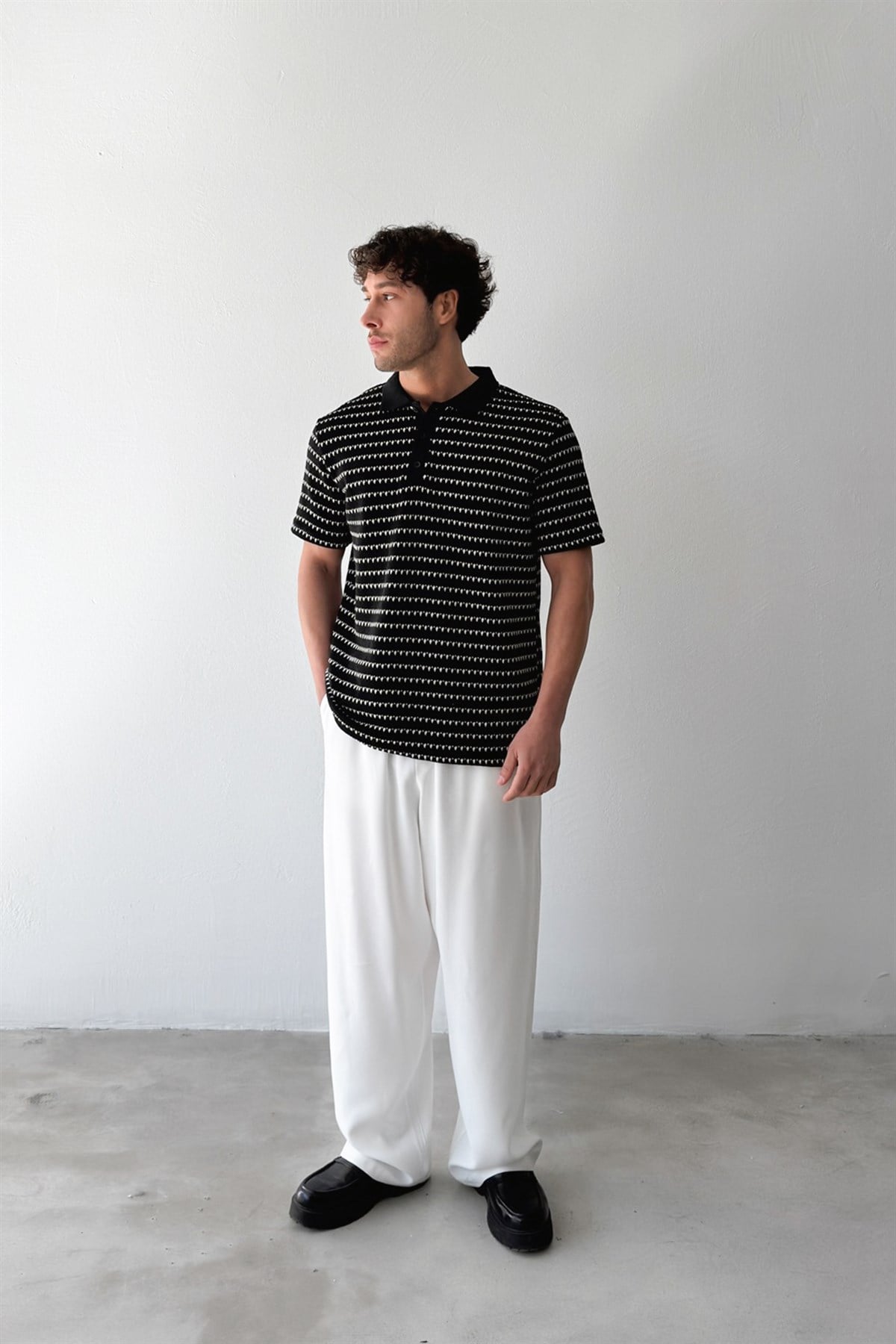 Kesik Çizgili Örme Polo Yaka Tişört